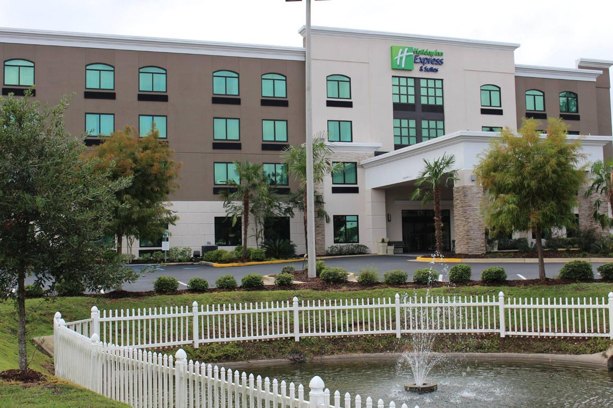 Holiday Inn Express & Suites Mobile West I-10, An Ihg Hotel Tillmans Corner Exteriör bild