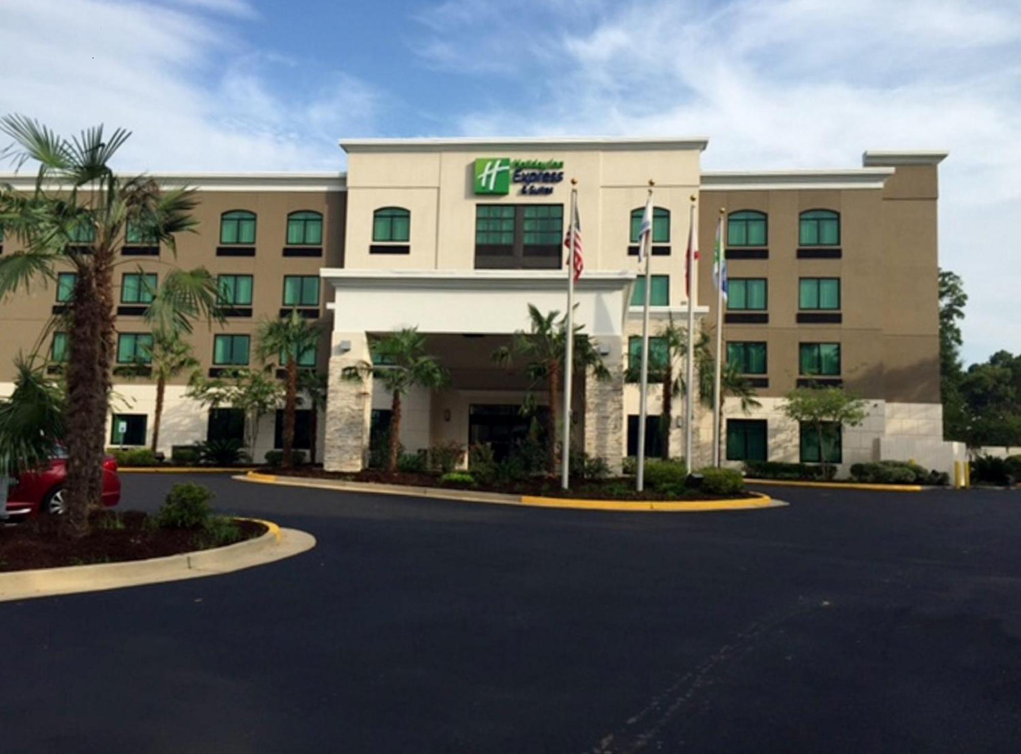 Holiday Inn Express & Suites Mobile West I-10 By Ihg Tillmans Corner Exteriör bild