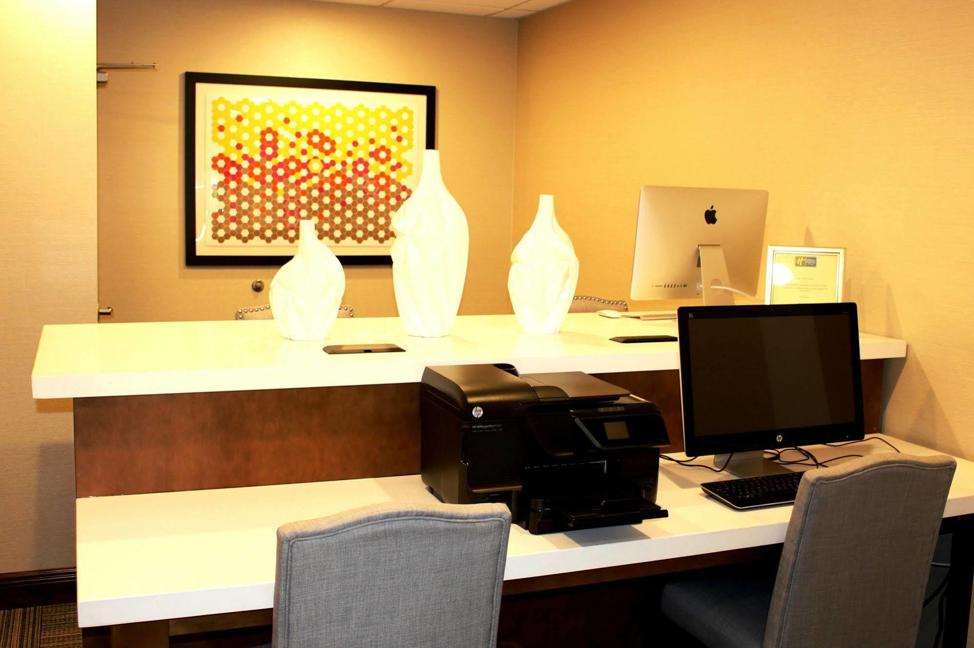Holiday Inn Express & Suites Mobile West I-10 By Ihg Tillmans Corner Exteriör bild